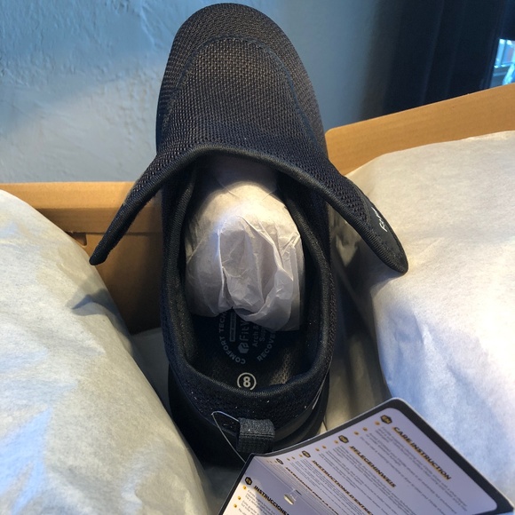 FitVille Men's 8W or Women's 10W EasyTop Adjustable Wings Diabetic Shoes - Picture 2 of 9